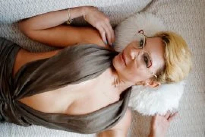 Mia