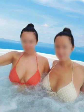 Anastasia & Sofia "duo with girl"