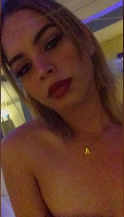 Amira Zambrano