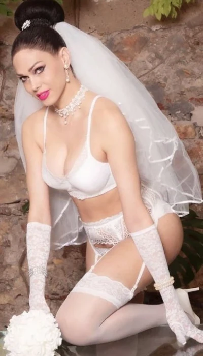 Senorita Ts