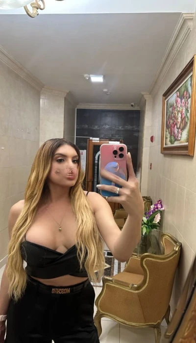 Valentina Smith
