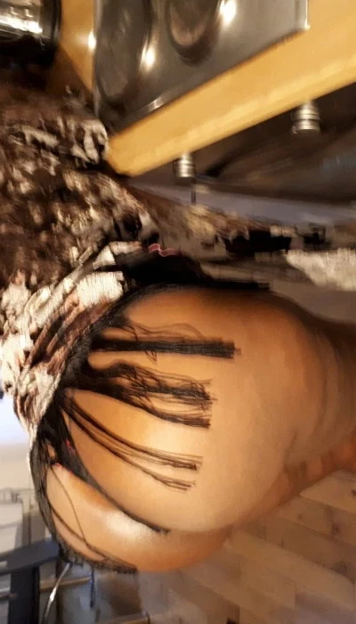Ebony bouncy booty