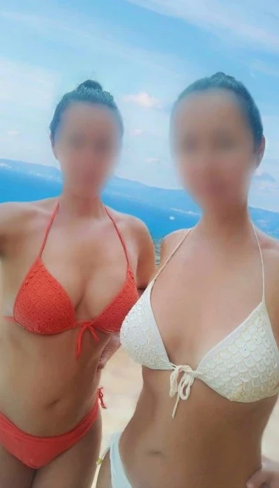 Anastasia & Sofia "duo with girl"