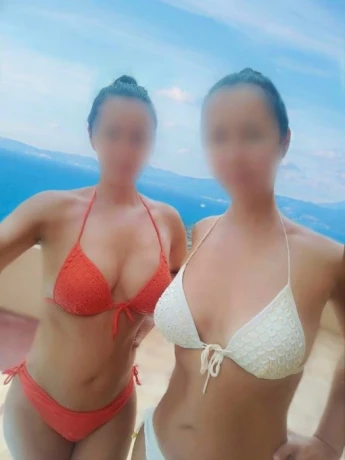 Anastasia & Sofia "duo with girl"