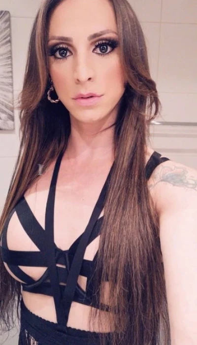 Amanda Deluxe