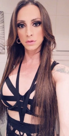 Amanda Deluxe