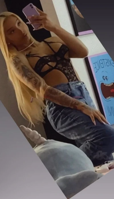 Violet Navarro