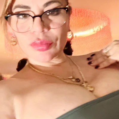 Civel venezuelan and mix woman  ❄️🥳🇻🇪