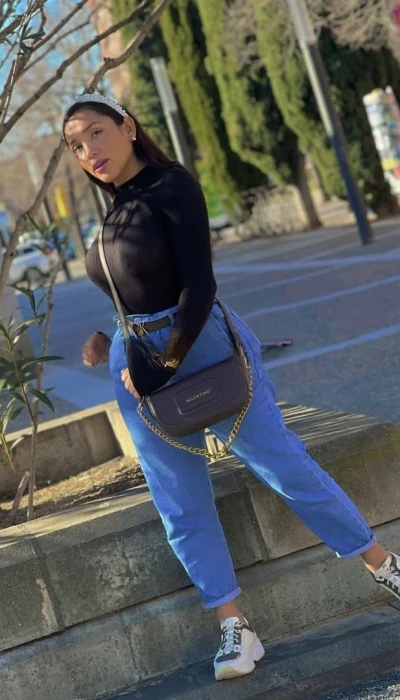 Ambar Latina