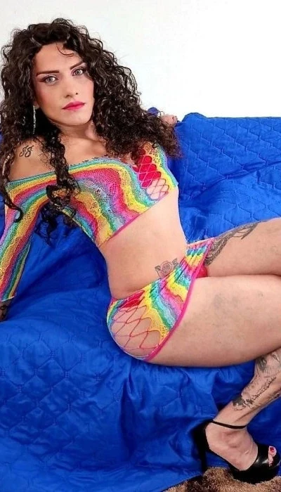 Veronica Ts