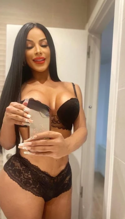 Alexandra Hernandez